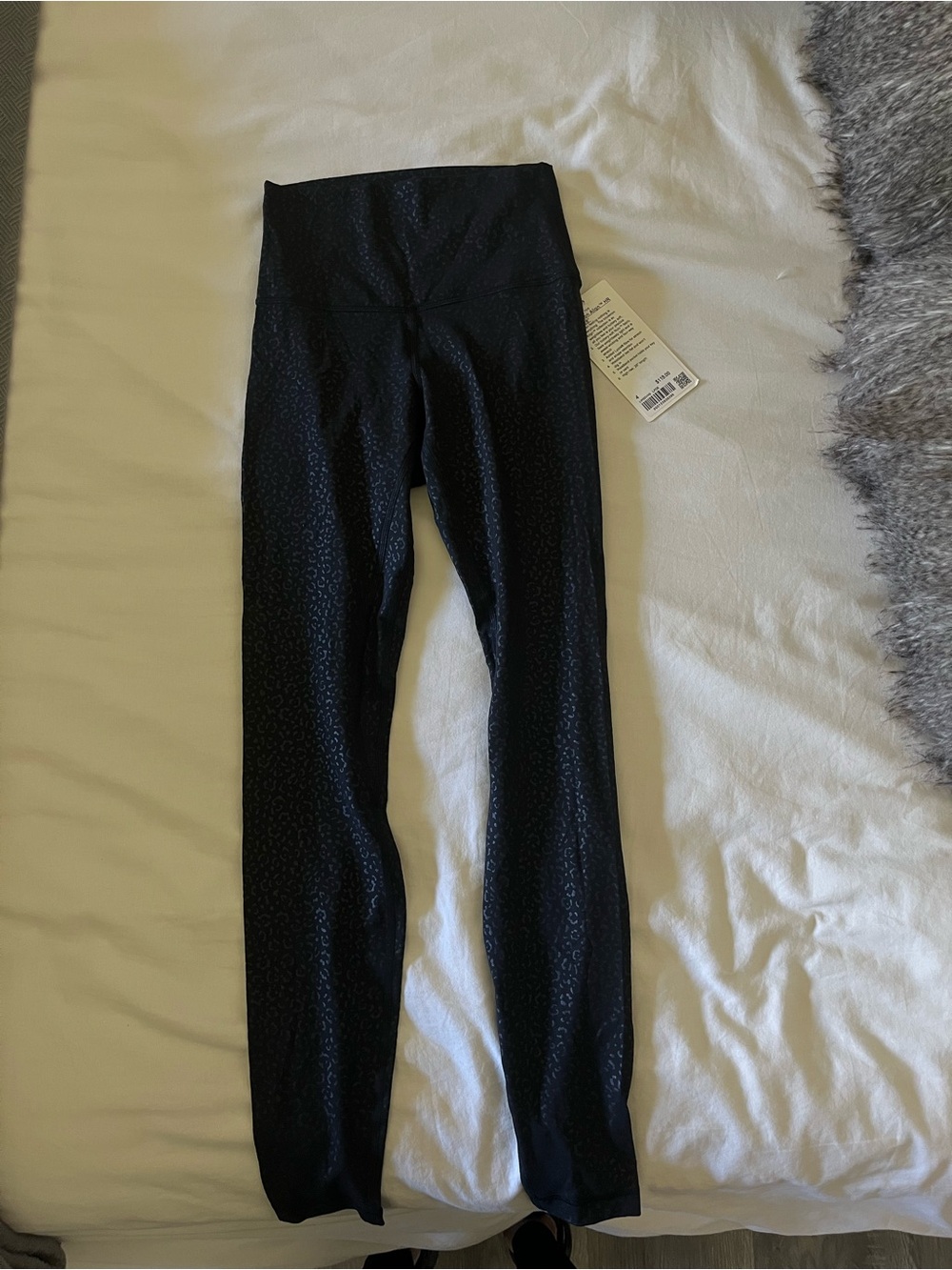 lululemon athletica Black Textured High‑Waist Leggings